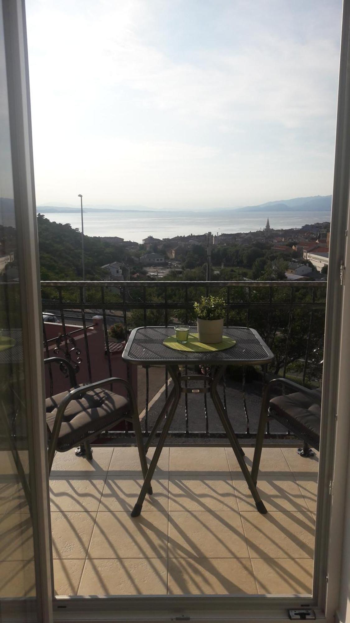 Prpic 1,senj Apartment *
