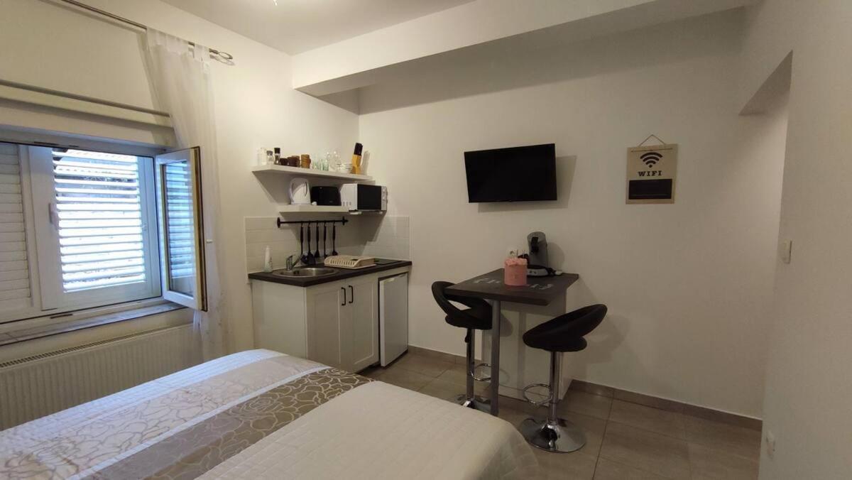 Prpic 1,senj Apartment